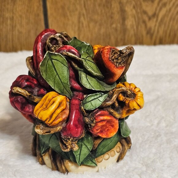 Vintage 1999 Harmony Kingdom Lord Byron's Hot Pepper Figurine Trinket Box - Picture 4 of 11